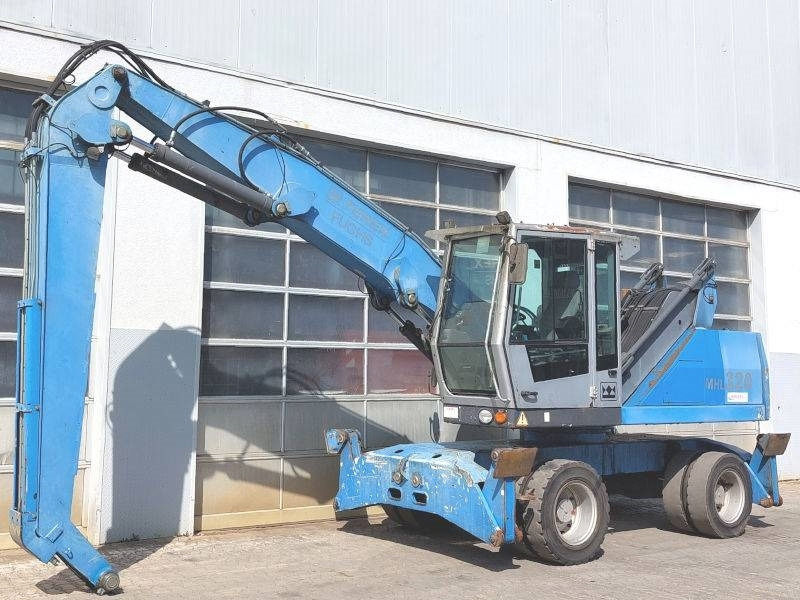 Fuchs MHL 320 D - Manipulador de materiales: foto 2 Fuchs MHL 320 D - Manipulador de materiales: foto 2