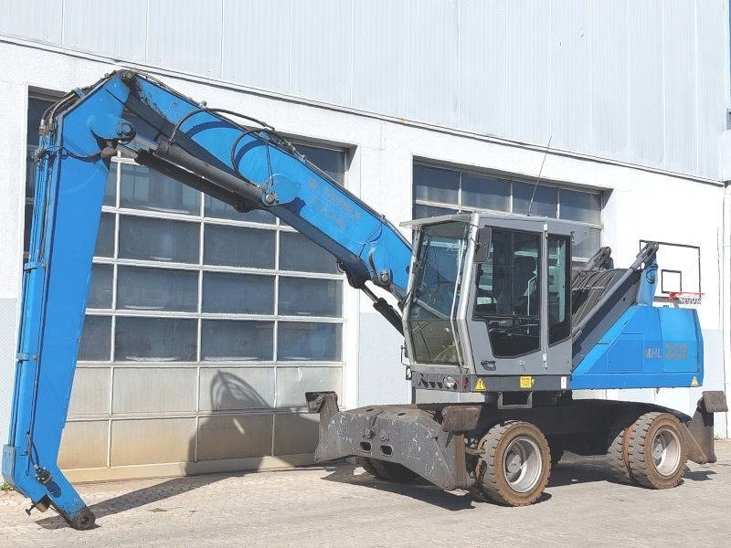 Fuchs MHL 320 D - Manipulador de materiales: foto 2 Fuchs MHL 320 D - Manipulador de materiales: foto 2