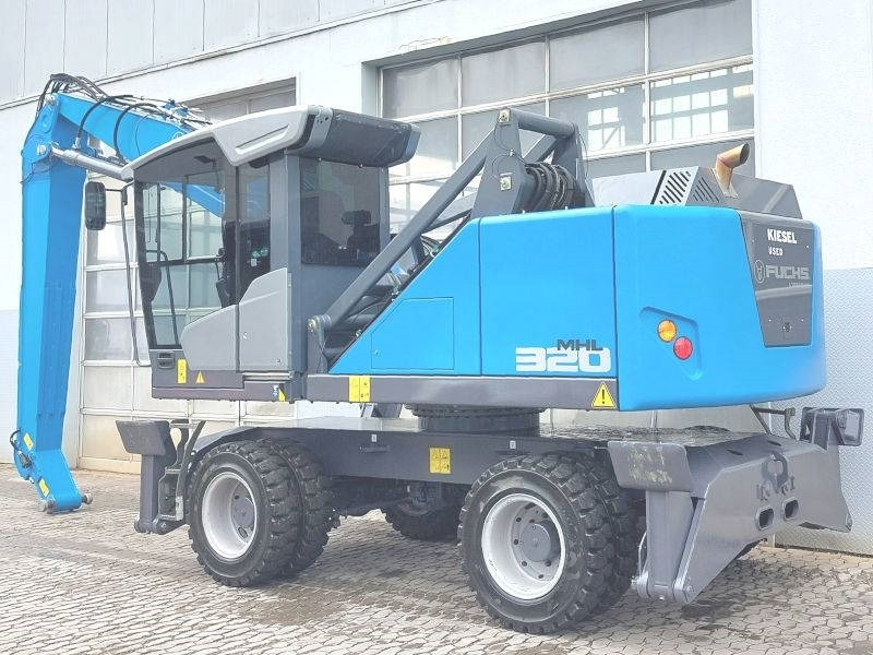 Fuchs MHL 320 F - Manipulador de materiales: foto 3 Fuchs MHL 320 F - Manipulador de materiales: foto 3