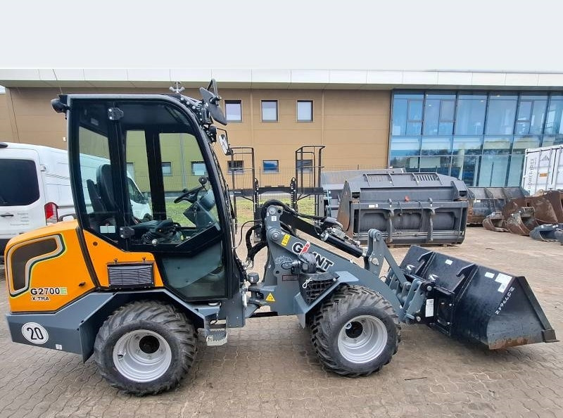 Giant G 2700 E X-Tra Elektro - Minicargadora: foto 3 Giant G 2700 E X-Tra Elektro - Minicargadora: foto 3