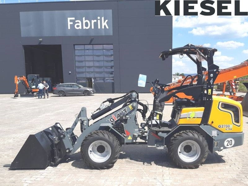 Giant G 2700 E X-Tra Elektro / electric - Minicargadora: foto 1 Giant G 2700 E X-Tra Elektro / electric - Minicargadora: foto 1