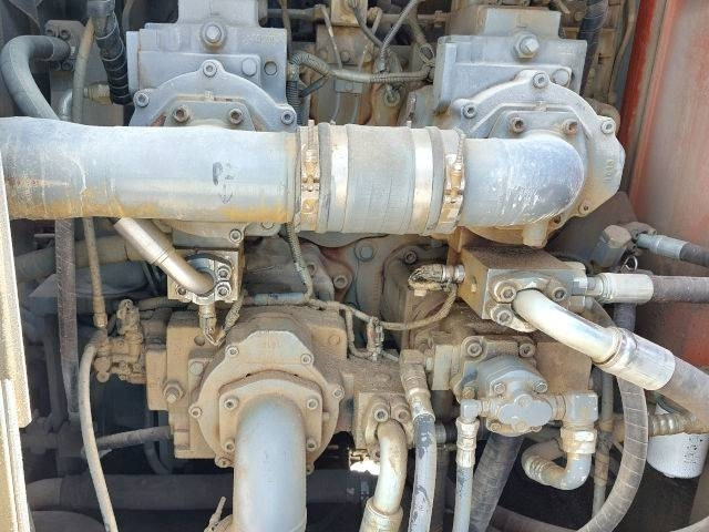Excavadora Hitachi EX 1200-6: foto 7