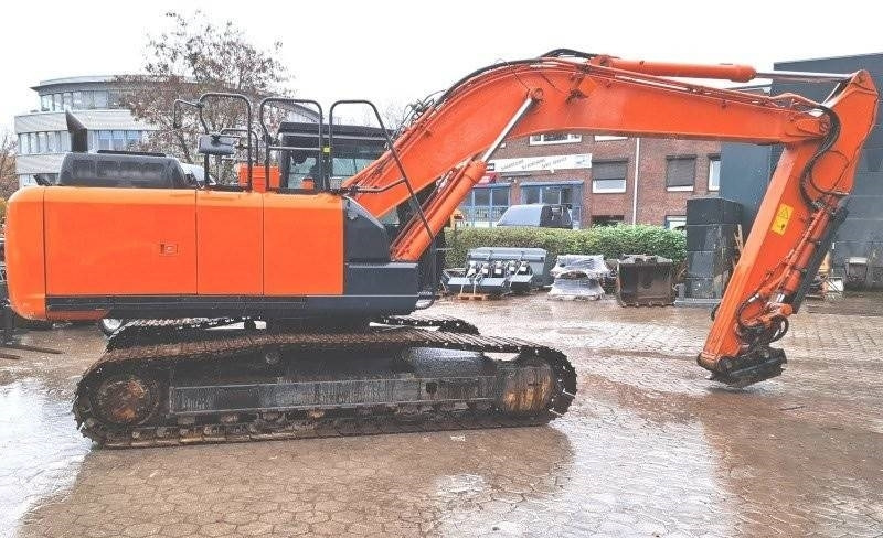 Hitachi ZX 210 LC-6 - Excavadora de cadenas: foto 4 Hitachi ZX 210 LC-6 - Excavadora de cadenas: foto 4