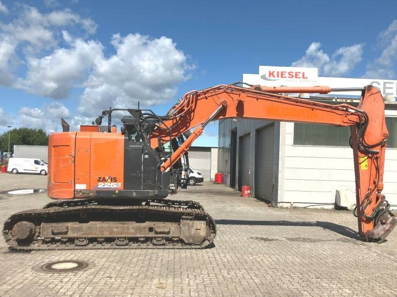 Hitachi ZX 225 US LC-6 - Excavadora de cadenas: foto 5 Hitachi ZX 225 US LC-6 - Excavadora de cadenas: foto 5