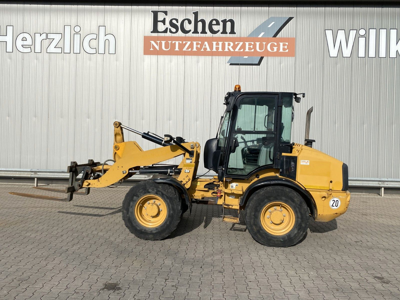 CAT 908 M | 55kw*Gabel + Schaufel - Cargadora de ruedas: foto 4 CAT 908 M | 55kw*Gabel + Schaufel - Cargadora de ruedas: foto 4