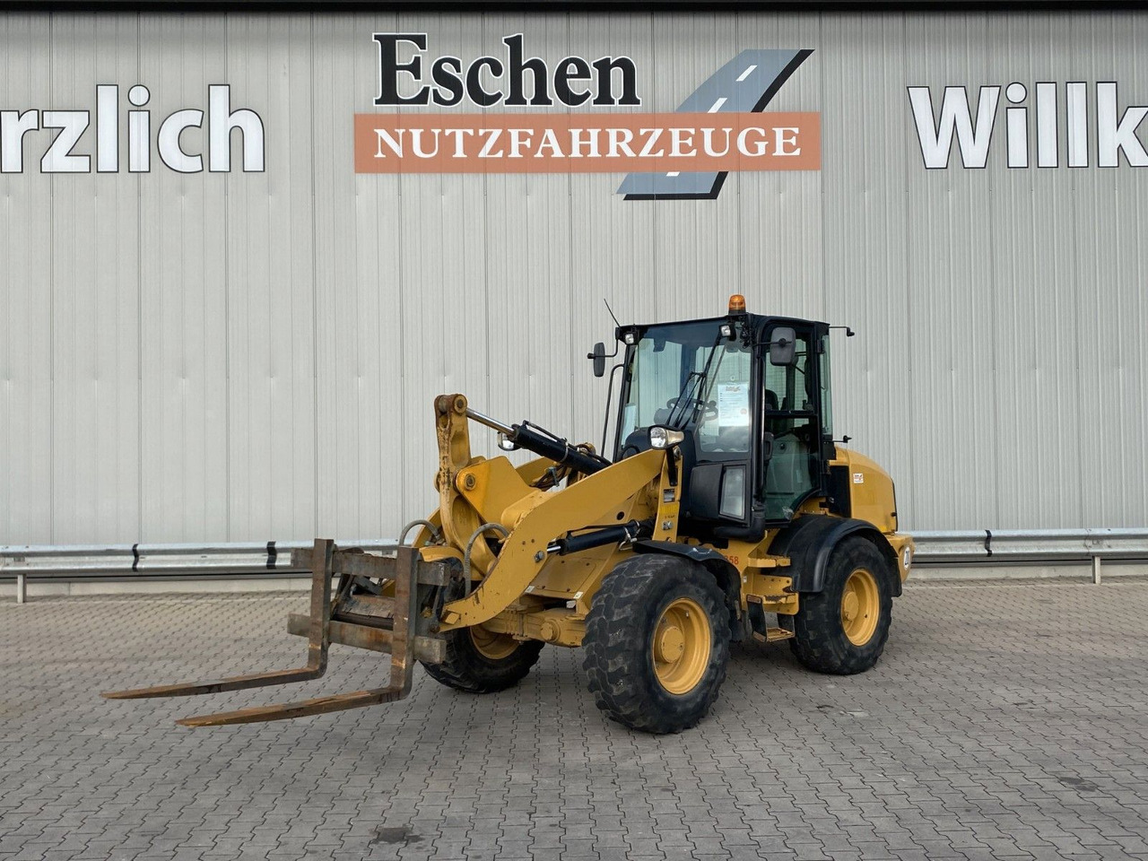 CAT 908 M | 55kw*Gabel + Schaufel - Cargadora de ruedas: foto 3 CAT 908 M | 55kw*Gabel + Schaufel - Cargadora de ruedas: foto 3