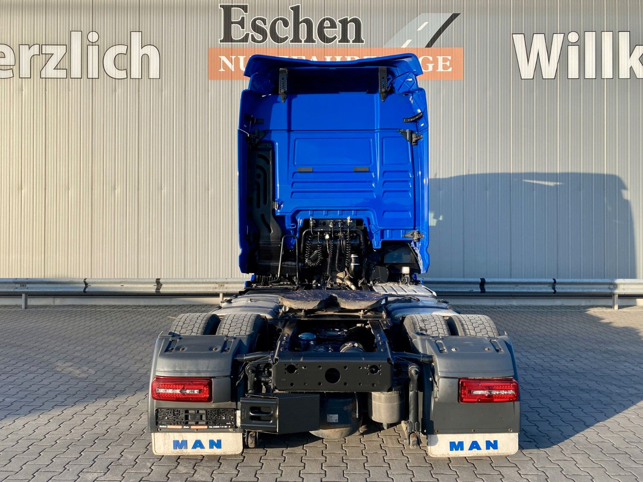 MAN TGX 18.510 |TG3*GM-Kabine*Retarder*ACC*Navi*1.Hd - Cabeza tractora: foto 4 MAN TGX 18.510 |TG3*GM-Kabine*Retarder*ACC*Navi*1.Hd - Cabeza tractora: foto 4