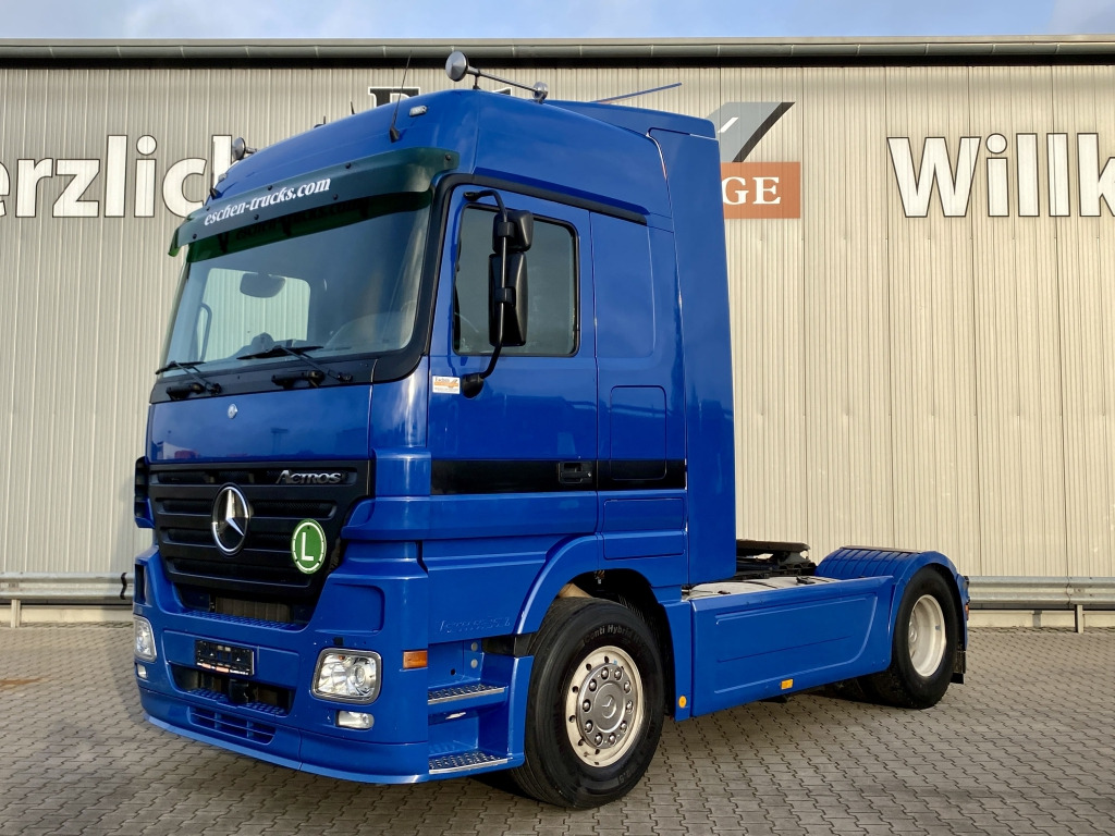 Mercedes-Benz 1844 LS Actros MP2 - Cabeza tractora: foto 1 Mercedes-Benz 1844 LS Actros MP2 - Cabeza tractora: foto 1