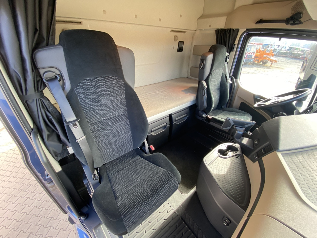 Mercedes-Benz 1845 LS Actros - Cabeza tractora: foto 4 Mercedes-Benz 1845 LS Actros - Cabeza tractora: foto 4