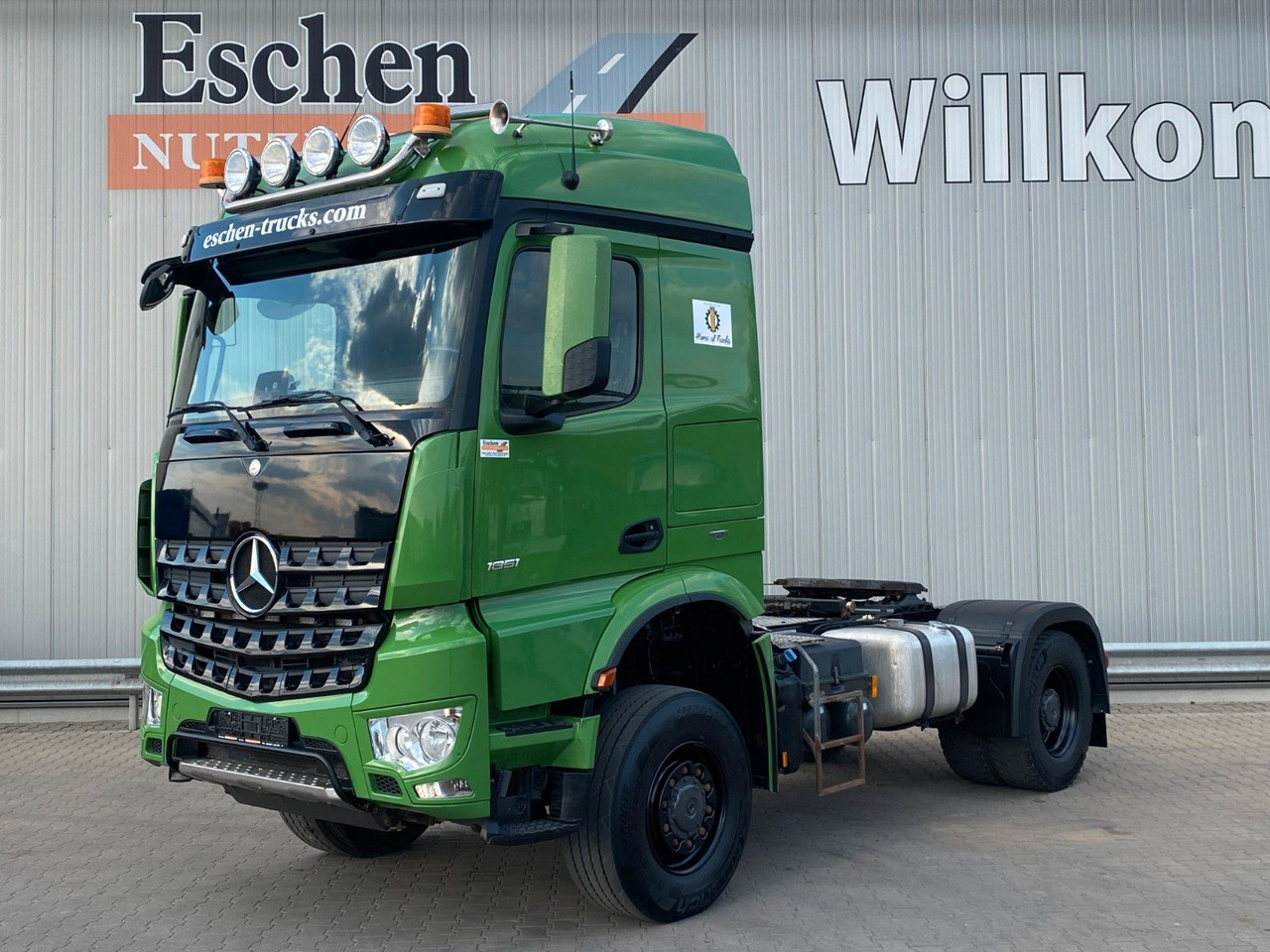 Mercedes-Benz 1851 4x4 MP4 | LOF*Blatt*2x Hydraulik*Klima*1.Hd - Cabeza tractora: foto 1 Mercedes-Benz 1851 4x4 MP4 | LOF*Blatt*2x Hydraulik*Klima*1.Hd - Cabeza tractora: foto 1