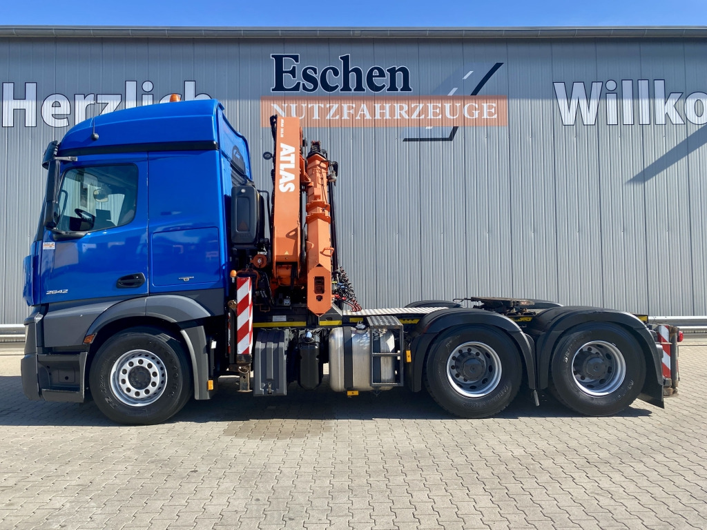 Mercedes-Benz 2642 LS 6x4 / Atlas 332.3 E-AS Faltkran - Cabeza tractora: foto 2 Mercedes-Benz 2642 LS 6x4 / Atlas 332.3 E-AS Faltkran - Cabeza tractora: foto 2