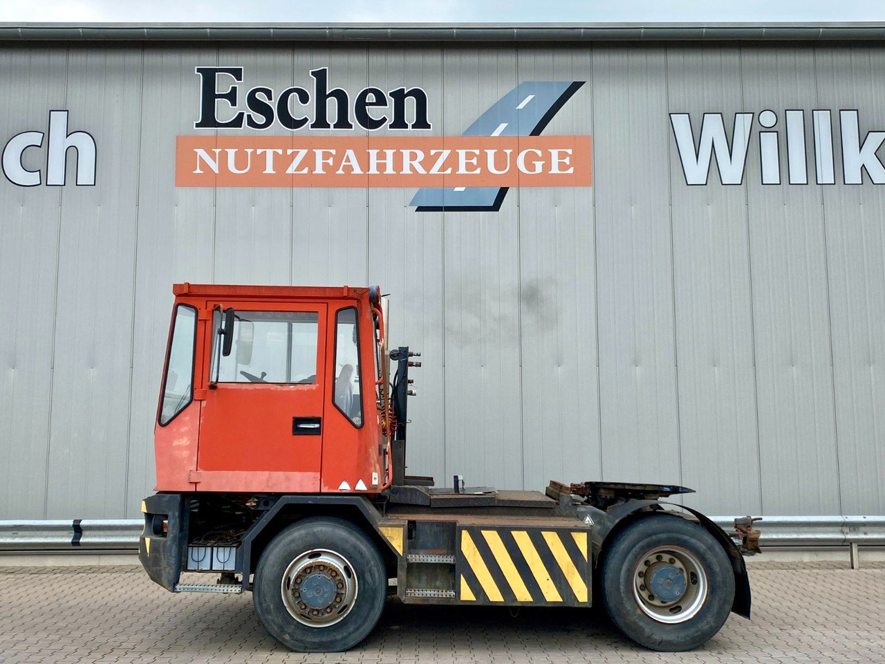 Terberg RT20 4x4 Rangierfahrzeug | Automatik - Camión: foto 2 Terberg RT20 4x4 Rangierfahrzeug | Automatik - Camión: foto 2