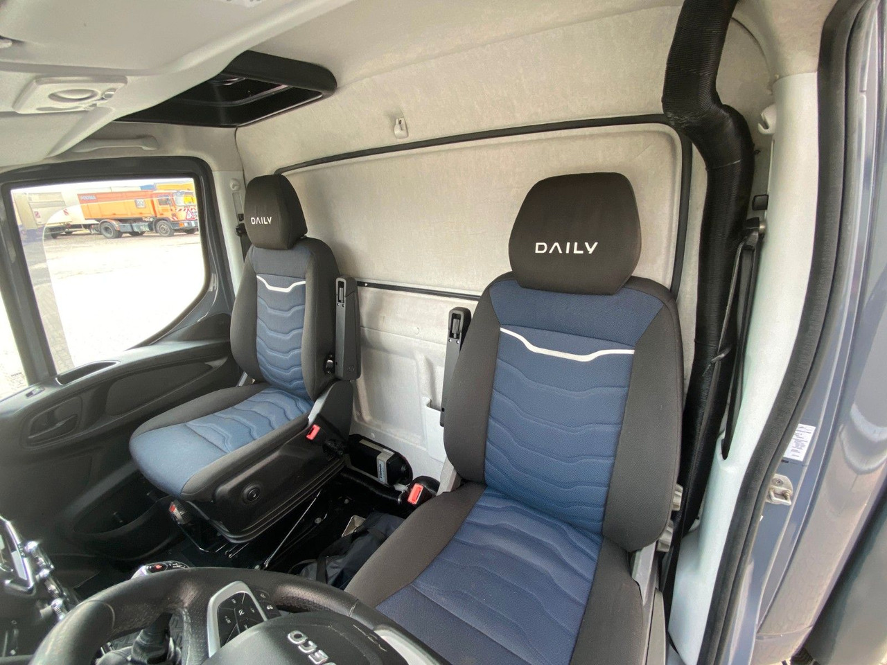 Furgoneta con lona Iveco Daily Hi-Matic 70 C 21 Topsleeper | LBW 1,00to.: foto 11