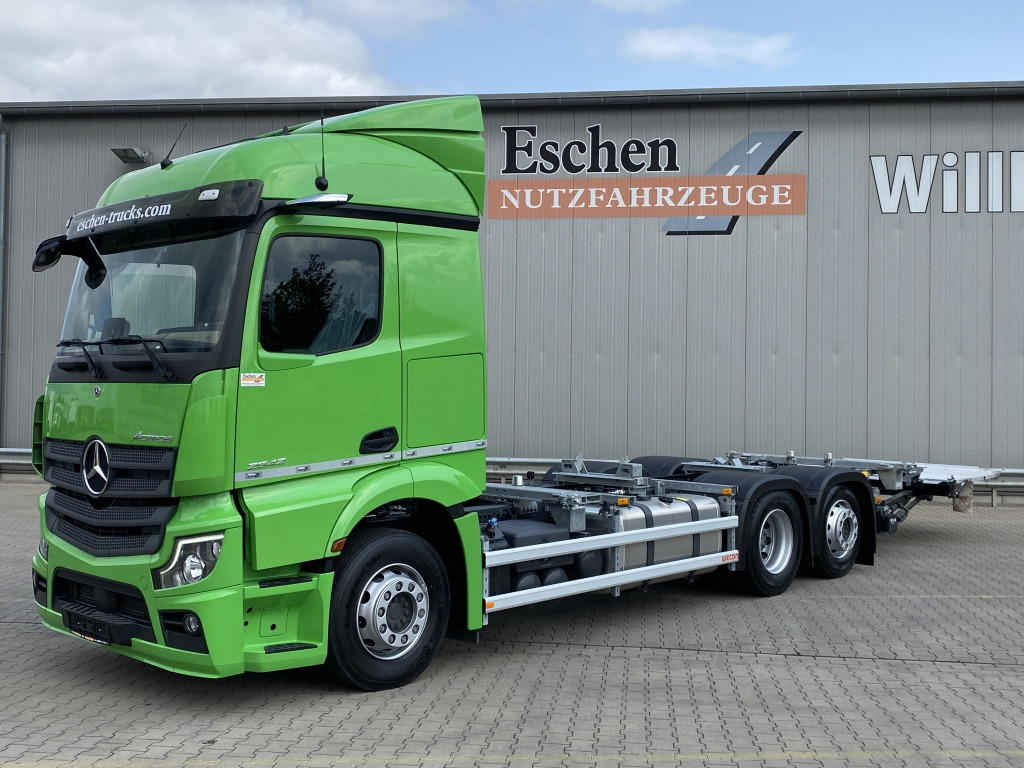 Mercedes-Benz 2542 LL 6x2 Actros 5 / BÄR-LBW - Camión portacontenedore/ Intercambiable: foto 1 Mercedes-Benz 2542 LL 6x2 Actros 5 / BÄR-LBW - Camión portacontenedore/ Intercambiable: foto 1