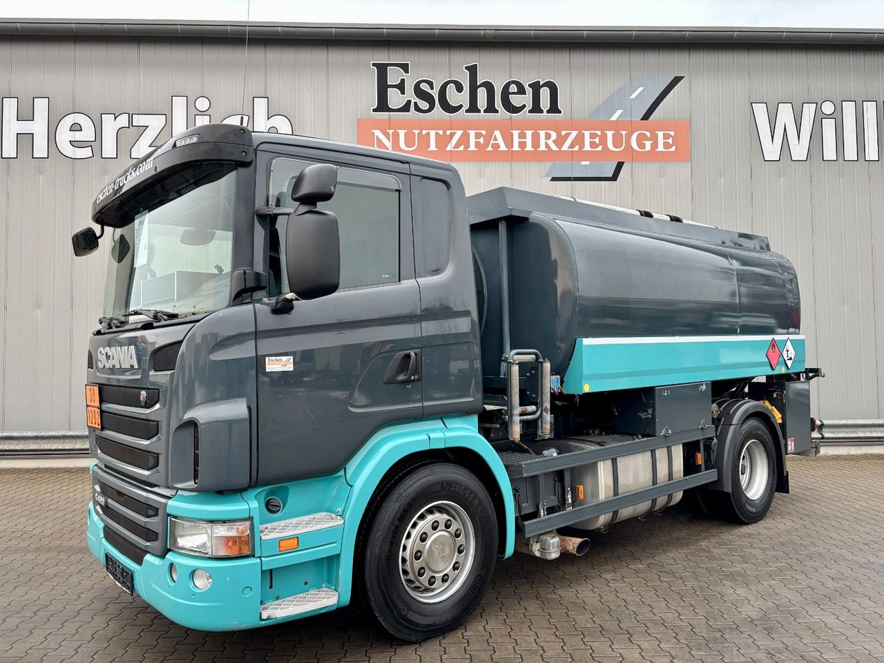 Scania G420 Esterer A3 | 2x Kammern*Oben/Unten*Retarder - Camión cisterna: foto 1 Scania G420 Esterer A3 | 2x Kammern*Oben/Unten*Retarder - Camión cisterna: foto 1