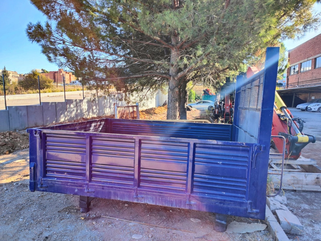 Caja quita y pon 3000x2500x800 MM - Carrocería abierta: foto 1 Caja quita y pon 3000x2500x800 MM - Carrocería abierta: foto 1