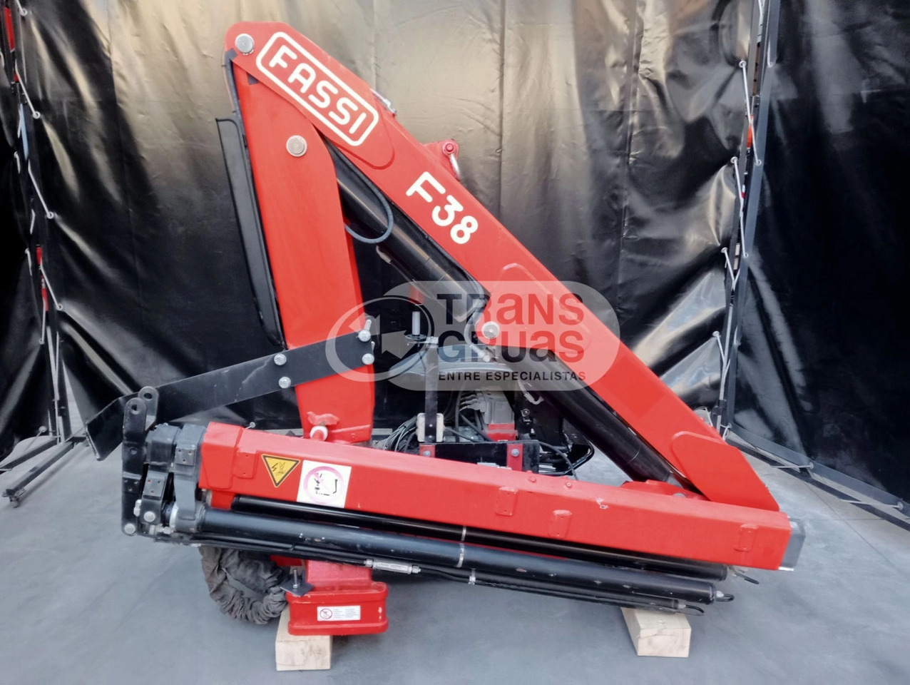 Grúa Fassi F38AF - Grúa para camión para Camión: foto 1 Grúa Fassi F38AF - Grúa para camión para Camión: foto 1