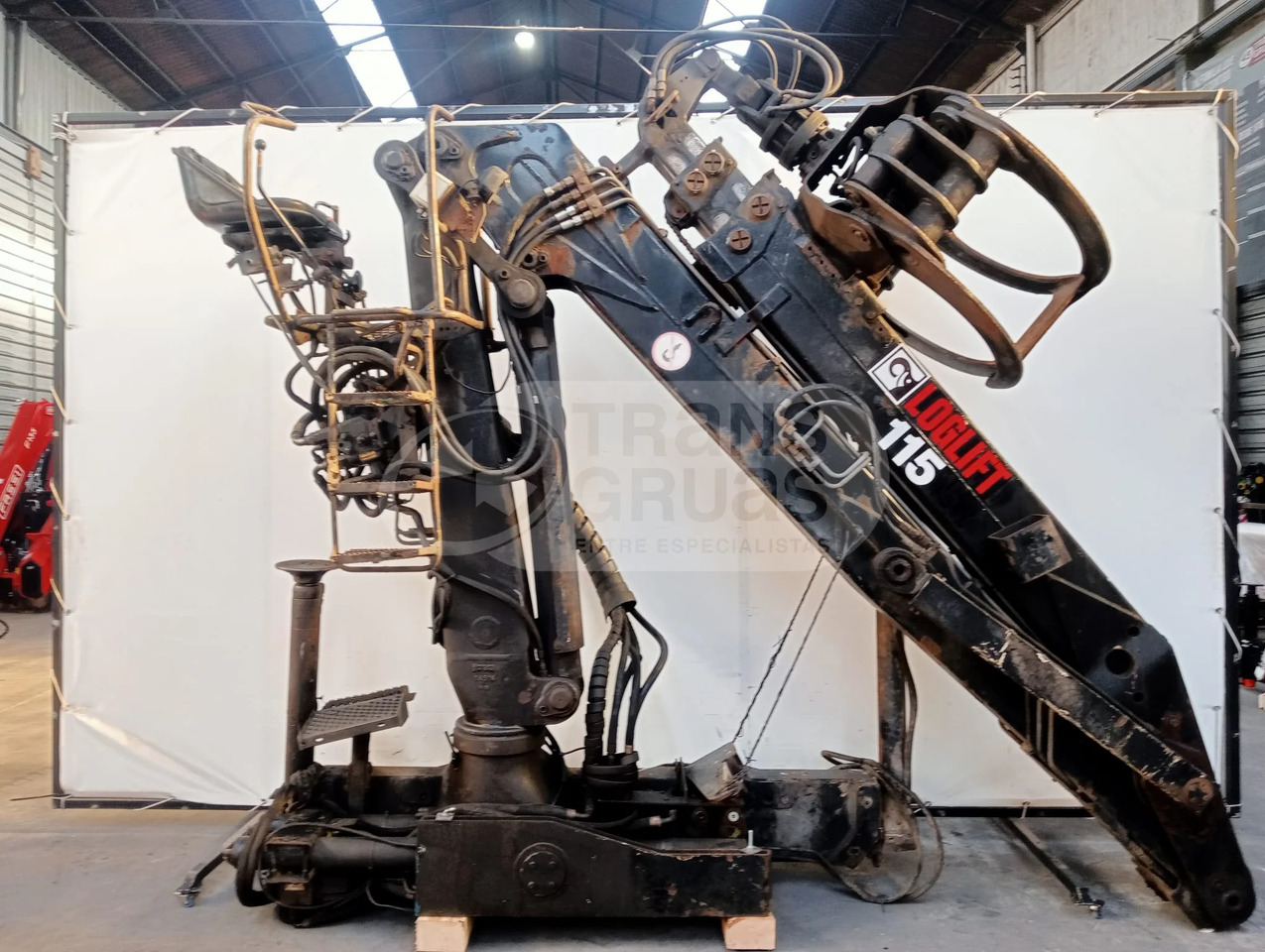 Grúa forestal F115 ZT 93A - Grúa para camión: foto 2 Grúa forestal F115 ZT 93A - Grúa para camión: foto 2