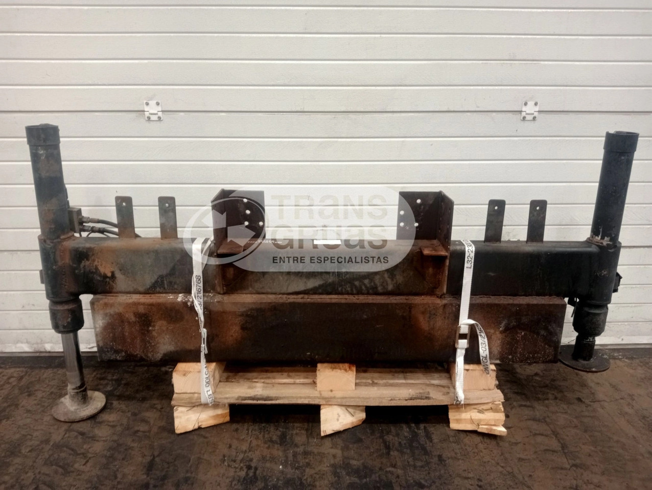 Estabilizador fijo a 2.000 mm - Implemento para Grúa: foto 1 Estabilizador fijo a 2.000 mm - Implemento para Grúa: foto 1