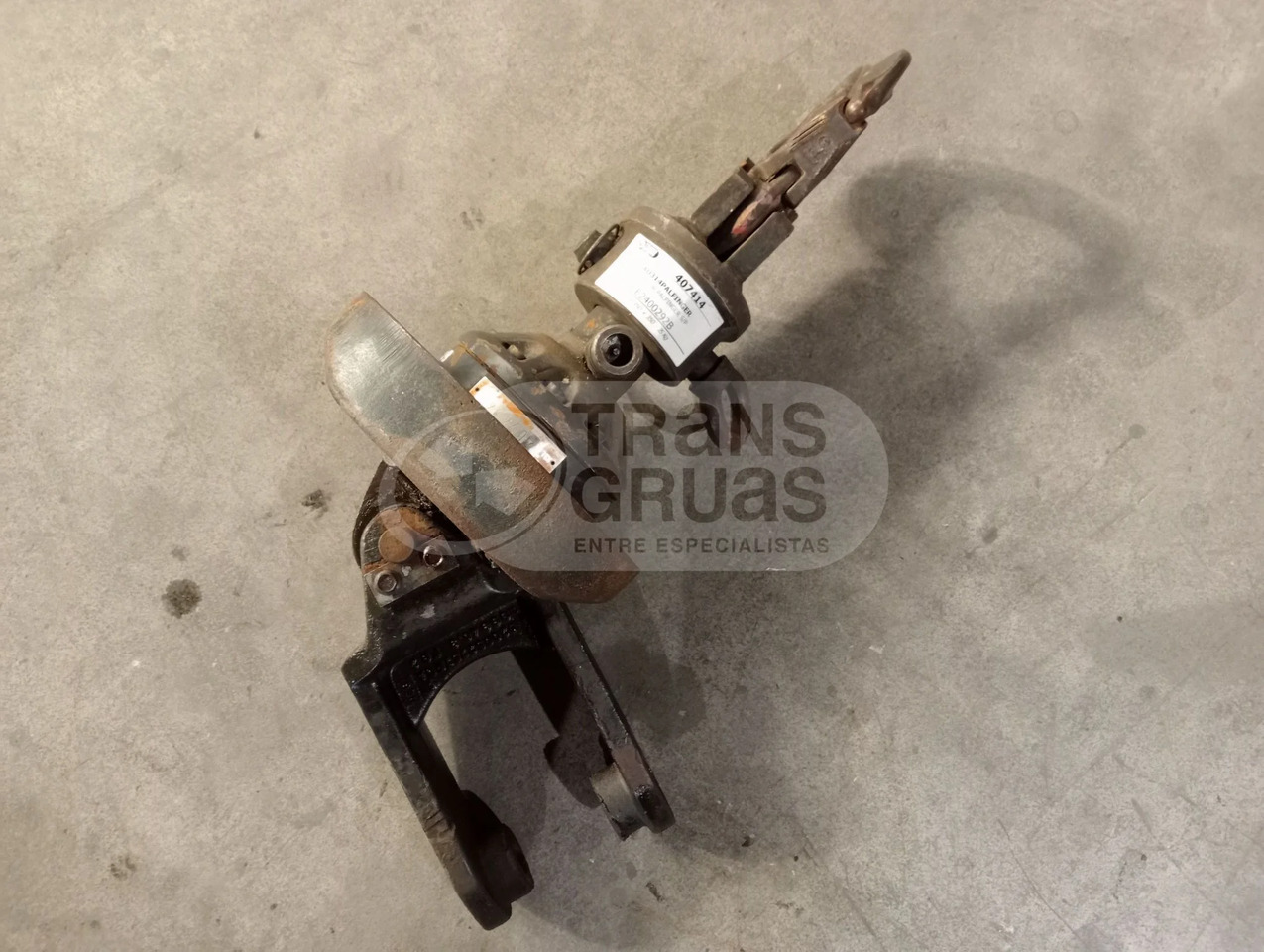 Rotator ocasión 4.500 KG + gancho - Implemento: foto 3 Rotator ocasión 4.500 KG + gancho - Implemento: foto 3