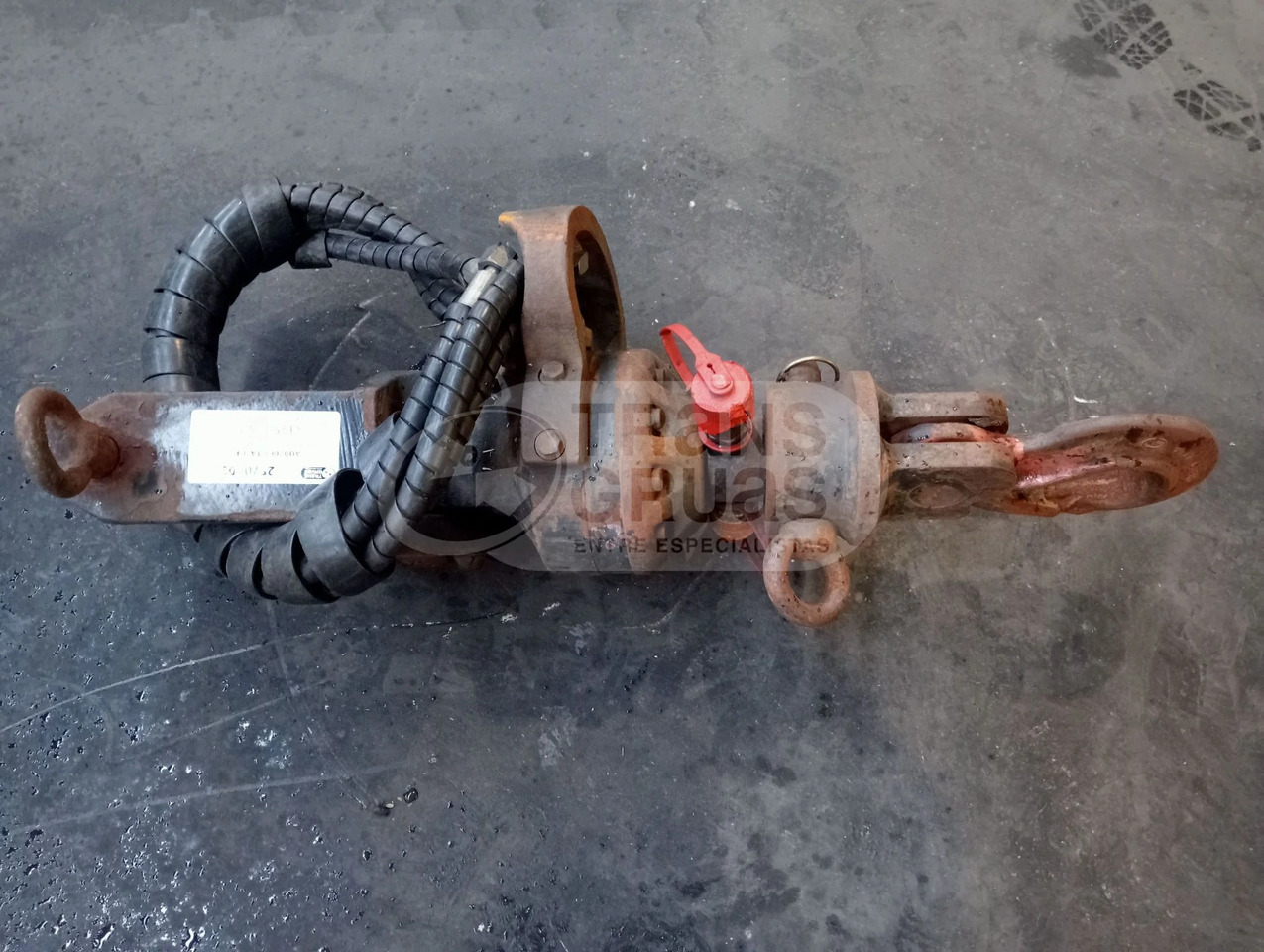 Rotator ocasión 4.500 KG + gancho - Implemento: foto 3 Rotator ocasión 4.500 KG + gancho - Implemento: foto 3