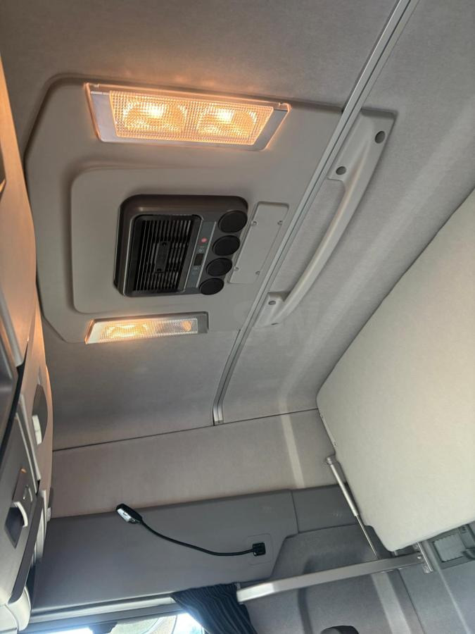 MAN TGX 18.500 - Cabeza tractora: foto 4 MAN TGX 18.500 - Cabeza tractora: foto 4