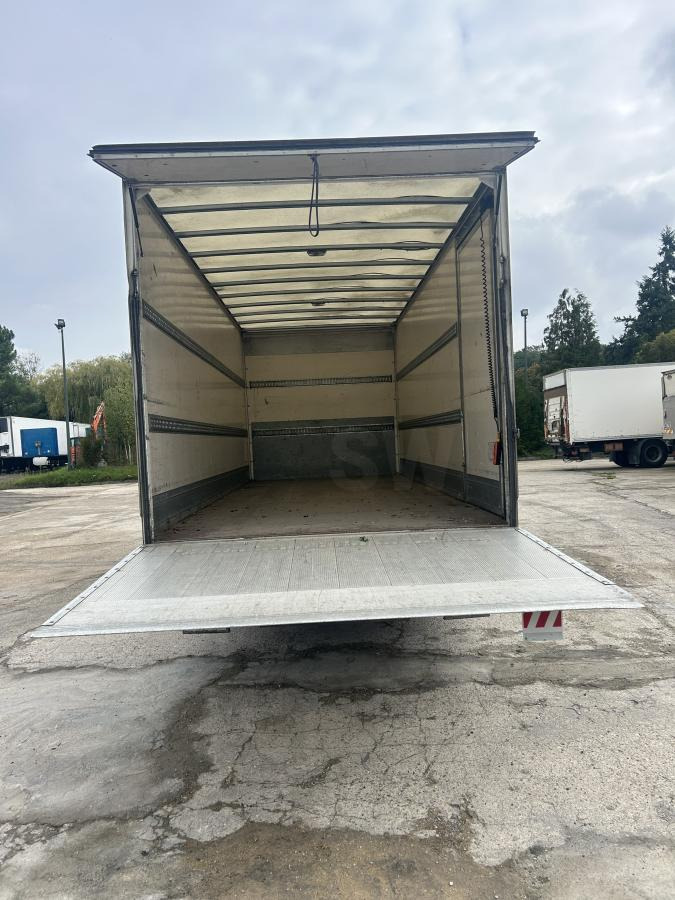 DAF LF 210 - Camión caja cerrada: foto 3 DAF LF 210 - Camión caja cerrada: foto 3