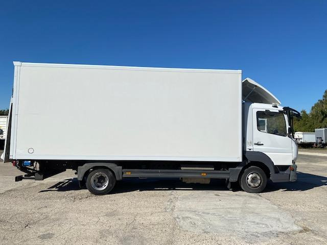Mercedes Atego 816 - Camión caja cerrada: foto 2 Mercedes Atego 816 - Camión caja cerrada: foto 2