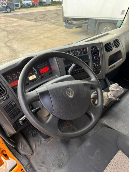 Renault Midlum 220 - Camión caja cerrada: foto 5 Renault Midlum 220 - Camión caja cerrada: foto 5