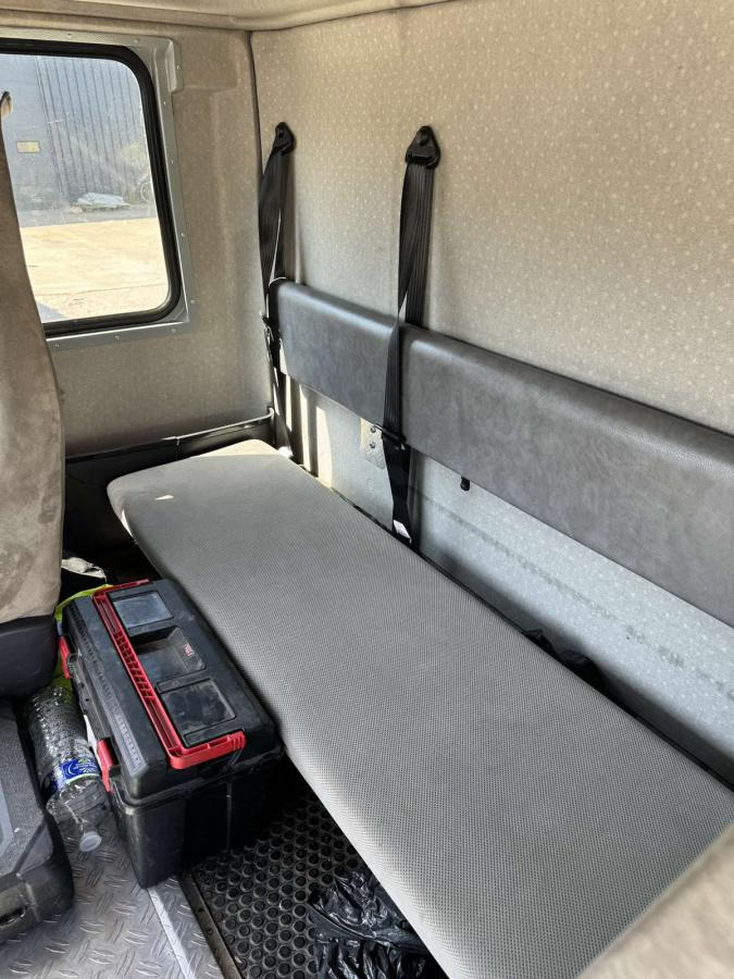 Renault Premium 450 - Camión lona: foto 3 Renault Premium 450 - Camión lona: foto 3