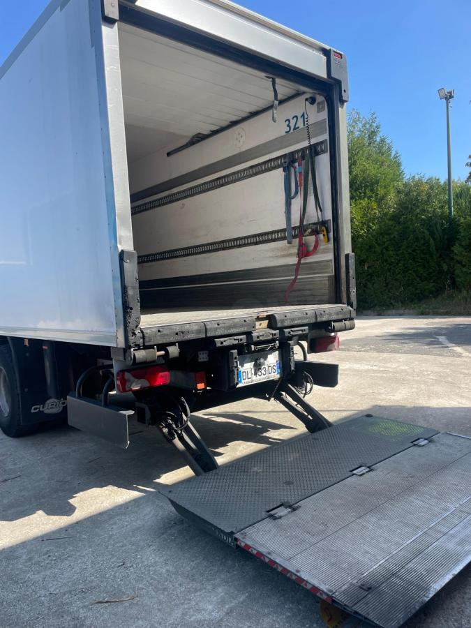 Scania R 320 - Camión frigorífico: foto 5 Scania R 320 - Camión frigorífico: foto 5