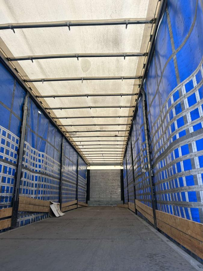 Schmitz Cargobull - Semirremolque lona: foto 3 Schmitz Cargobull - Semirremolque lona: foto 3