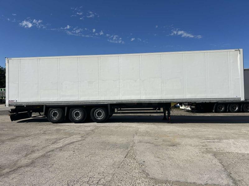 Schmitz Cargobull - Semirremolque isotérmico: foto 2 Schmitz Cargobull - Semirremolque isotérmico: foto 2