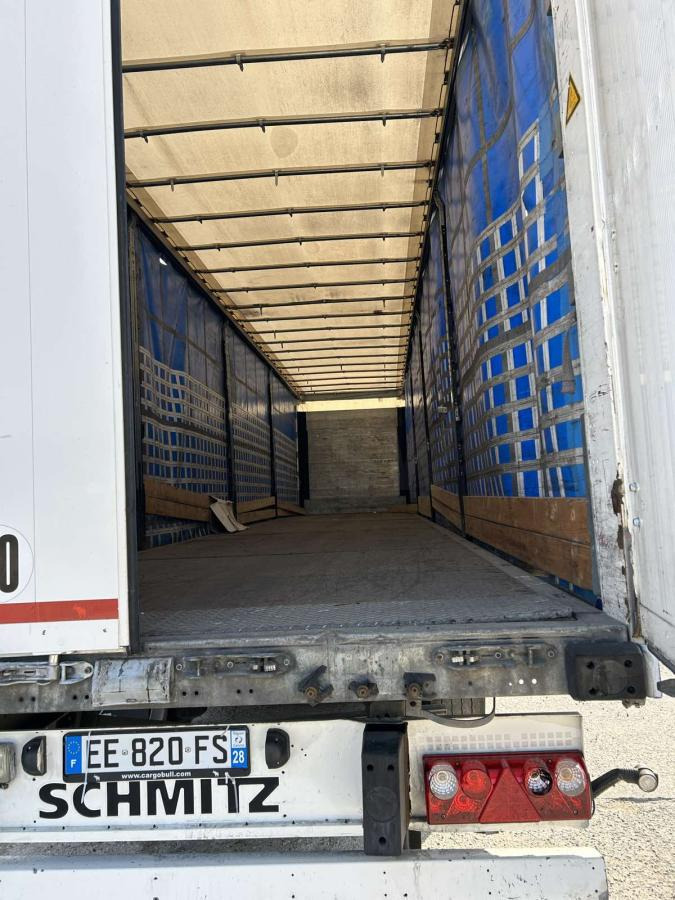 Schmitz Cargobull - Semirremolque lona: foto 2 Schmitz Cargobull - Semirremolque lona: foto 2