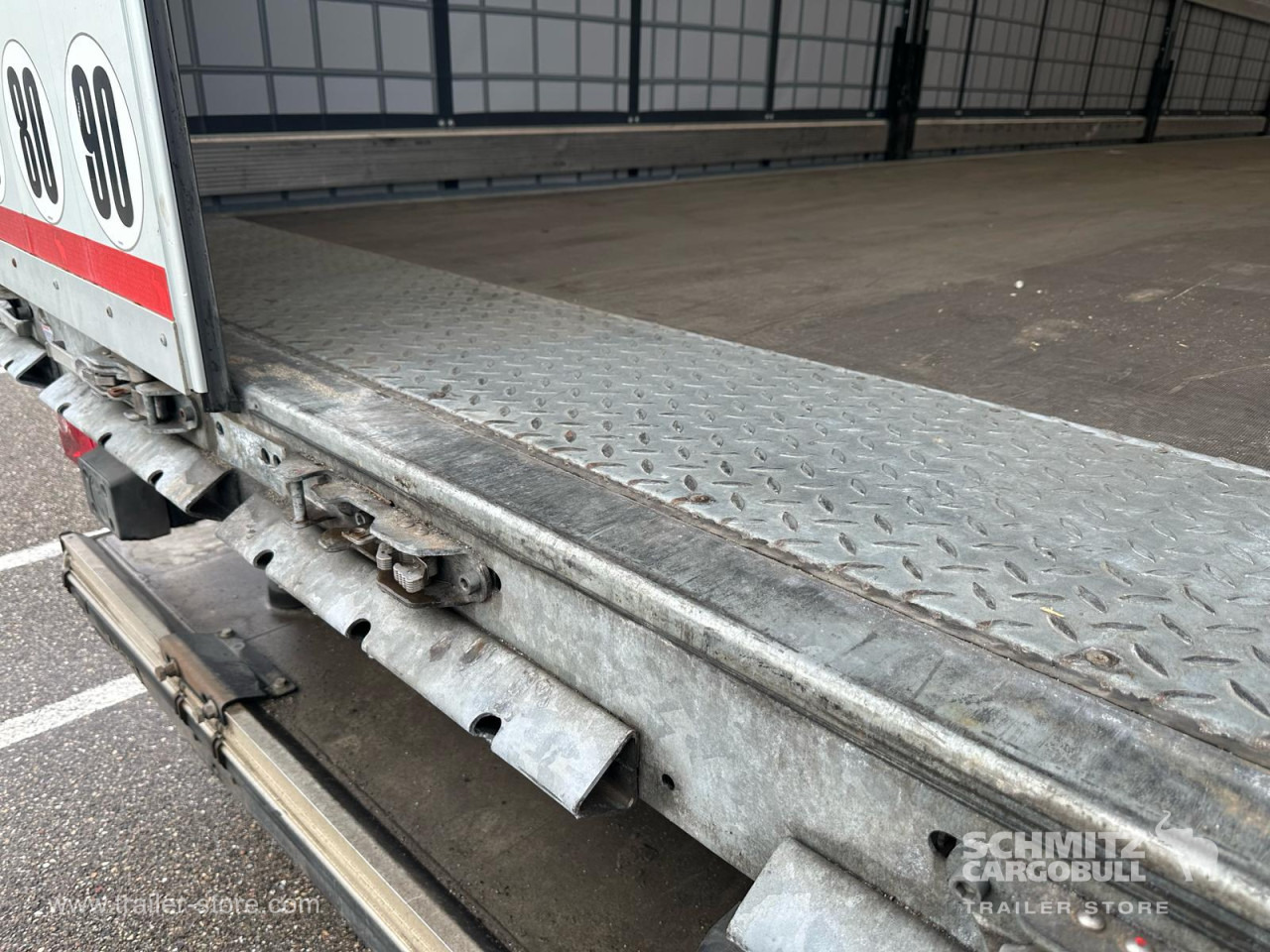 SCHMITZ Curtainsider Standard - Semirremolque lona: foto 4 SCHMITZ Curtainsider Standard - Semirremolque lona: foto 4