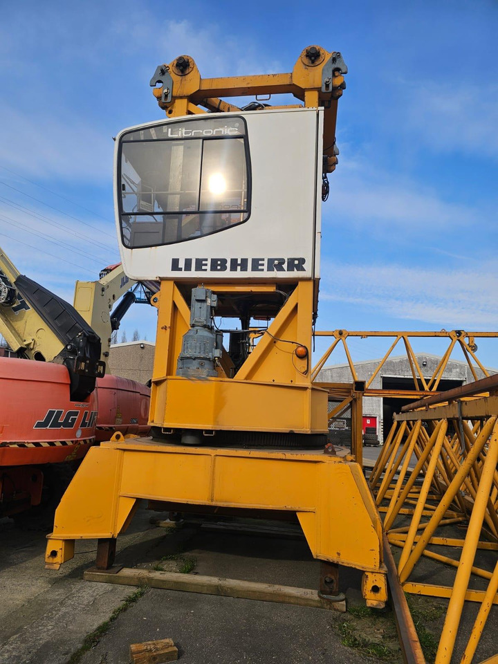 Leasing para Liebherr 420 EC-H 16  Liebherr 420 EC-H 16: foto 6