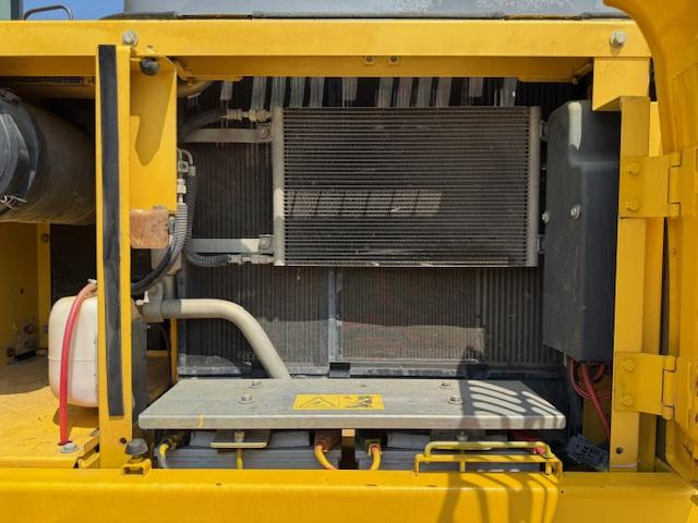 Excavadora de cadenas New Holland Kobelco E 215 C: foto 14