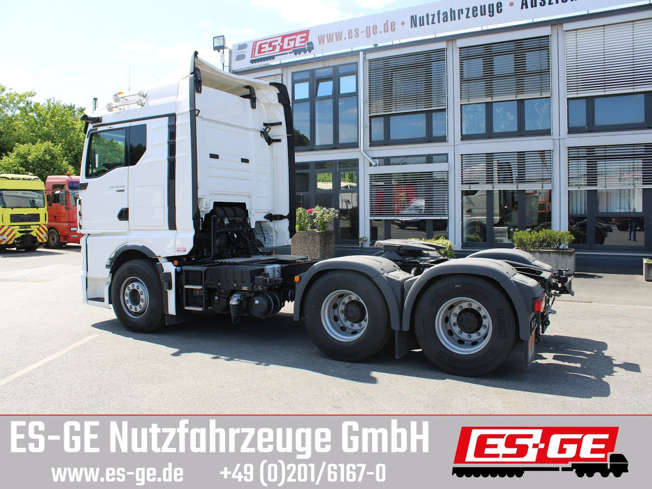 MAN TGX 26.580 6x4 LL - Cabeza tractora: foto 2 MAN TGX 26.580 6x4 LL - Cabeza tractora: foto 2