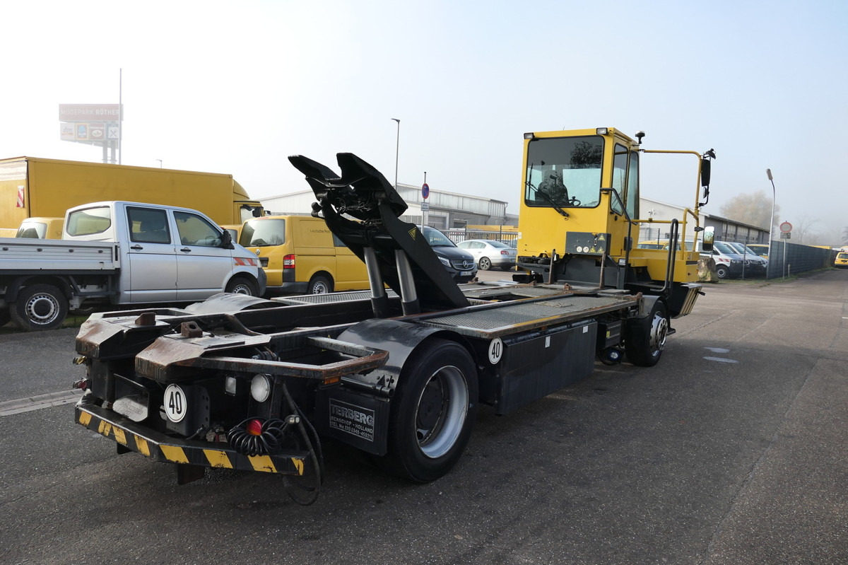 BC 182 Kamag Wiesel WBH 25 Umsetzfahrzeug - Camión portacontenedore/ Intercambiable: foto 2 BC 182 Kamag Wiesel WBH 25 Umsetzfahrzeug - Camión portacontenedore/ Intercambiable: foto 2