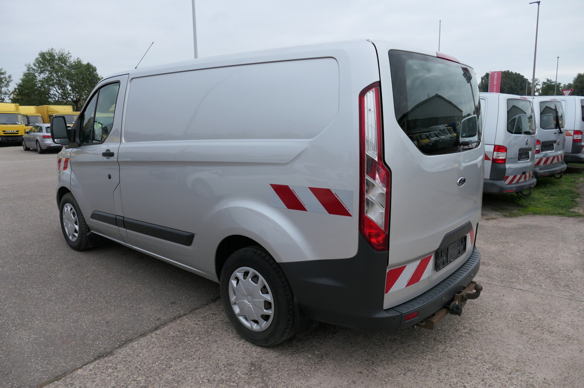 FORD Transit Custom 330 L1H1 Klima Flügeltür Tempomat - Furgoneta pequeña: foto 5 FORD Transit Custom 330 L1H1 Klima Flügeltür Tempomat - Furgoneta pequeña: foto 5