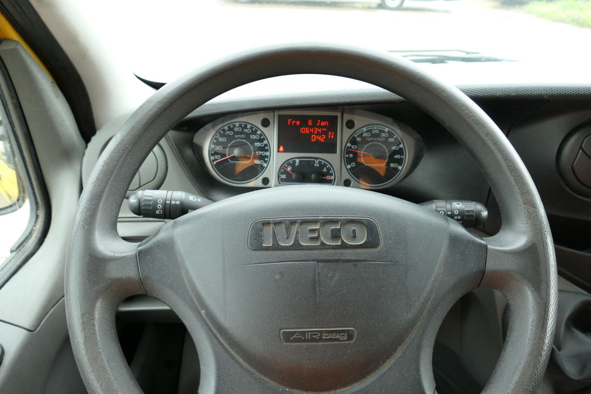 Furgoneta caja cerrada IVECO Daily 35 S11 C30C AUTOMATIK KAMERA MAXI Regale D: foto 12