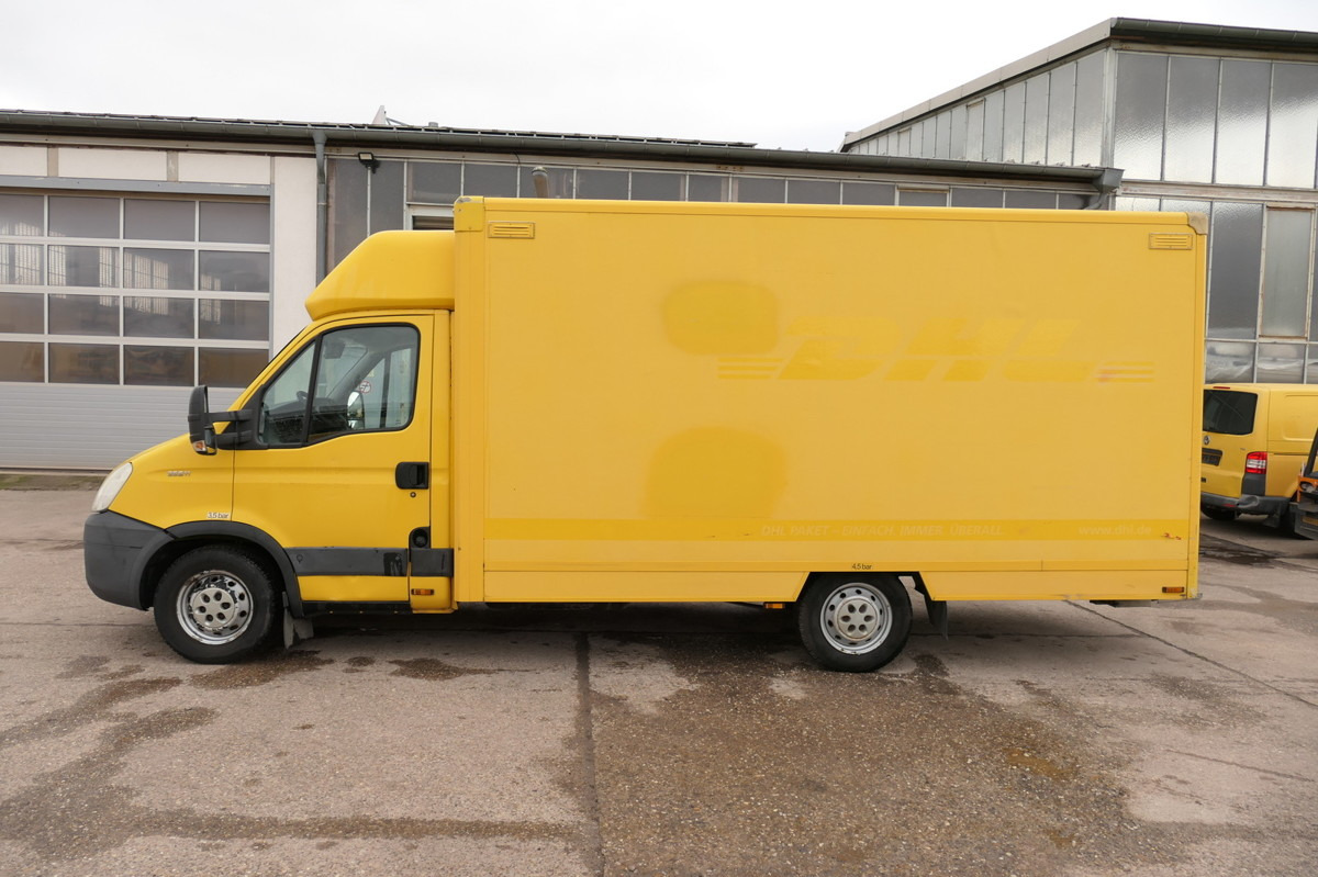 IVECO Daily 35 S11 C30C AUTOMATIK KAMERA MAXI Regale D - Furgoneta caja cerrada: foto 4 IVECO Daily 35 S11 C30C AUTOMATIK KAMERA MAXI Regale D - Furgoneta caja cerrada: foto 4