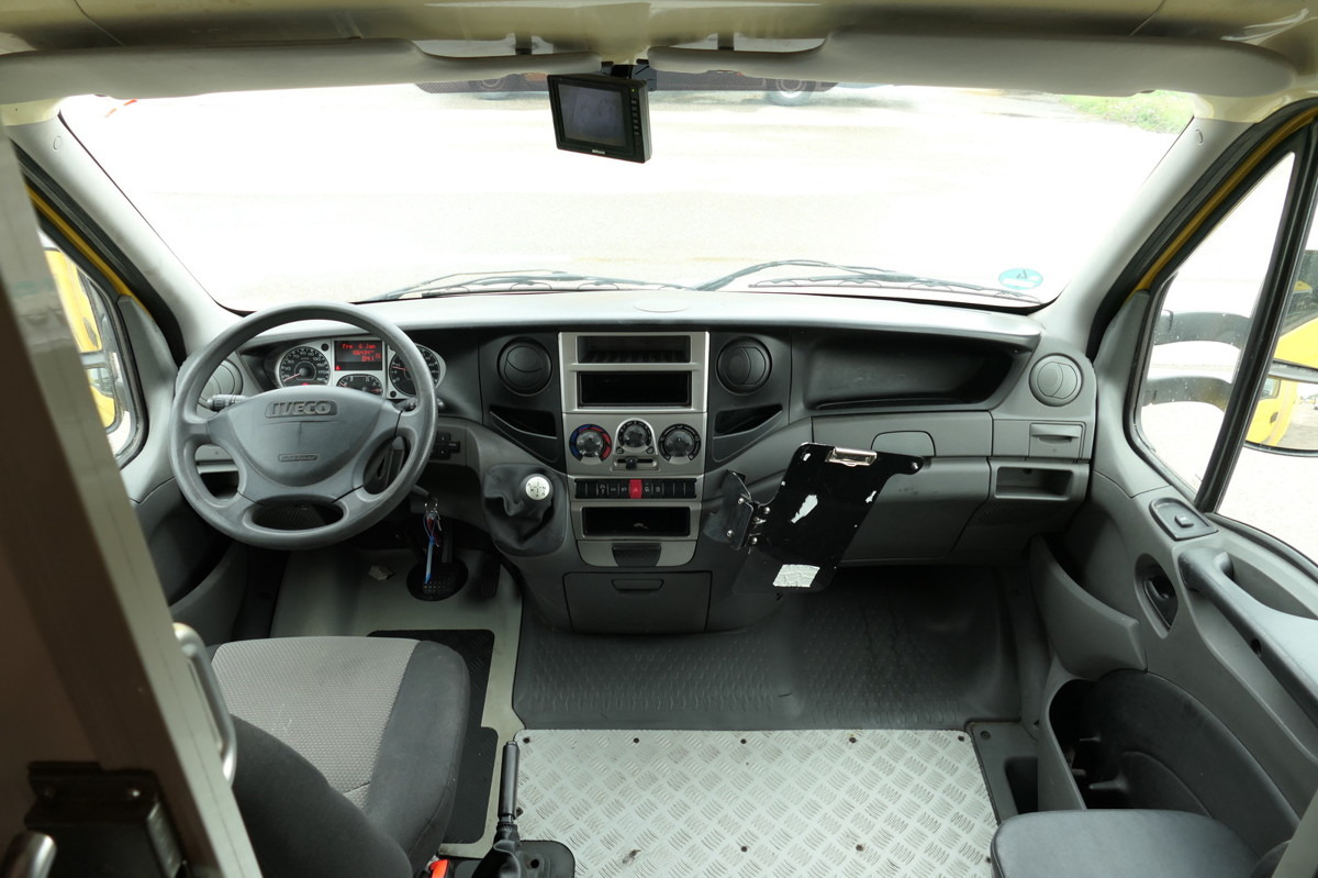 Furgoneta caja cerrada IVECO Daily 35 S11 C30C AUTOMATIK KAMERA MAXI Regale D: foto 7
