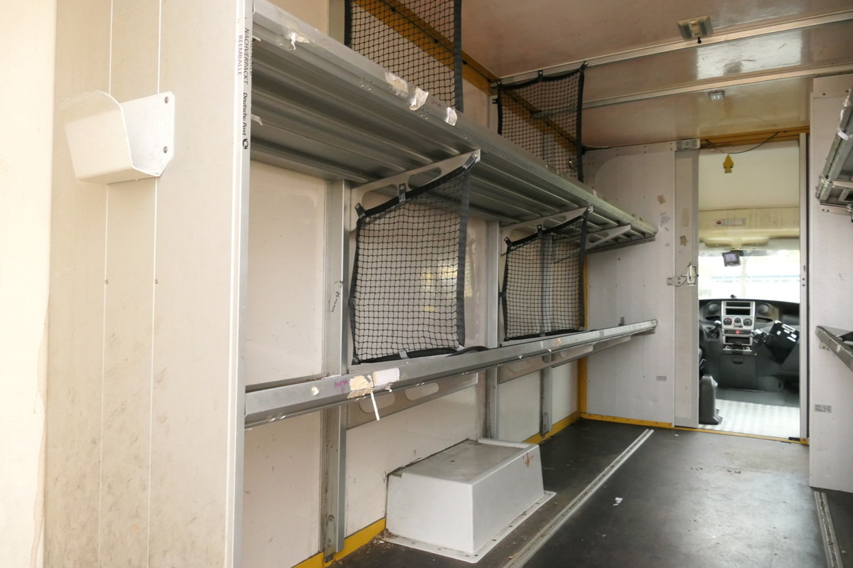 Furgoneta caja cerrada IVECO Daily 35 S11 C30C AUTOMATIK KAMERA MAXI Regale D: foto 7