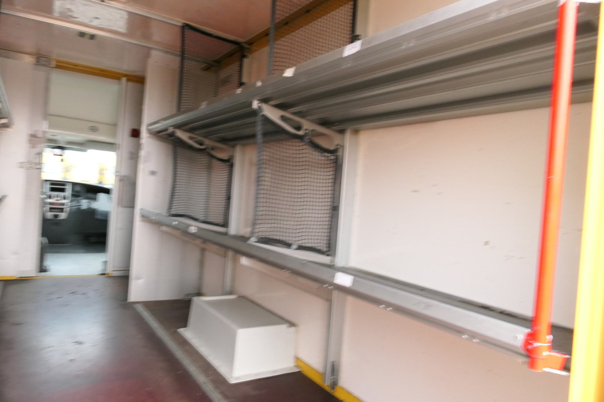 Furgoneta caja cerrada IVECO Daily 35 S11 C30C AUTOMATIK KAMERA MAXI Regale L: foto 7