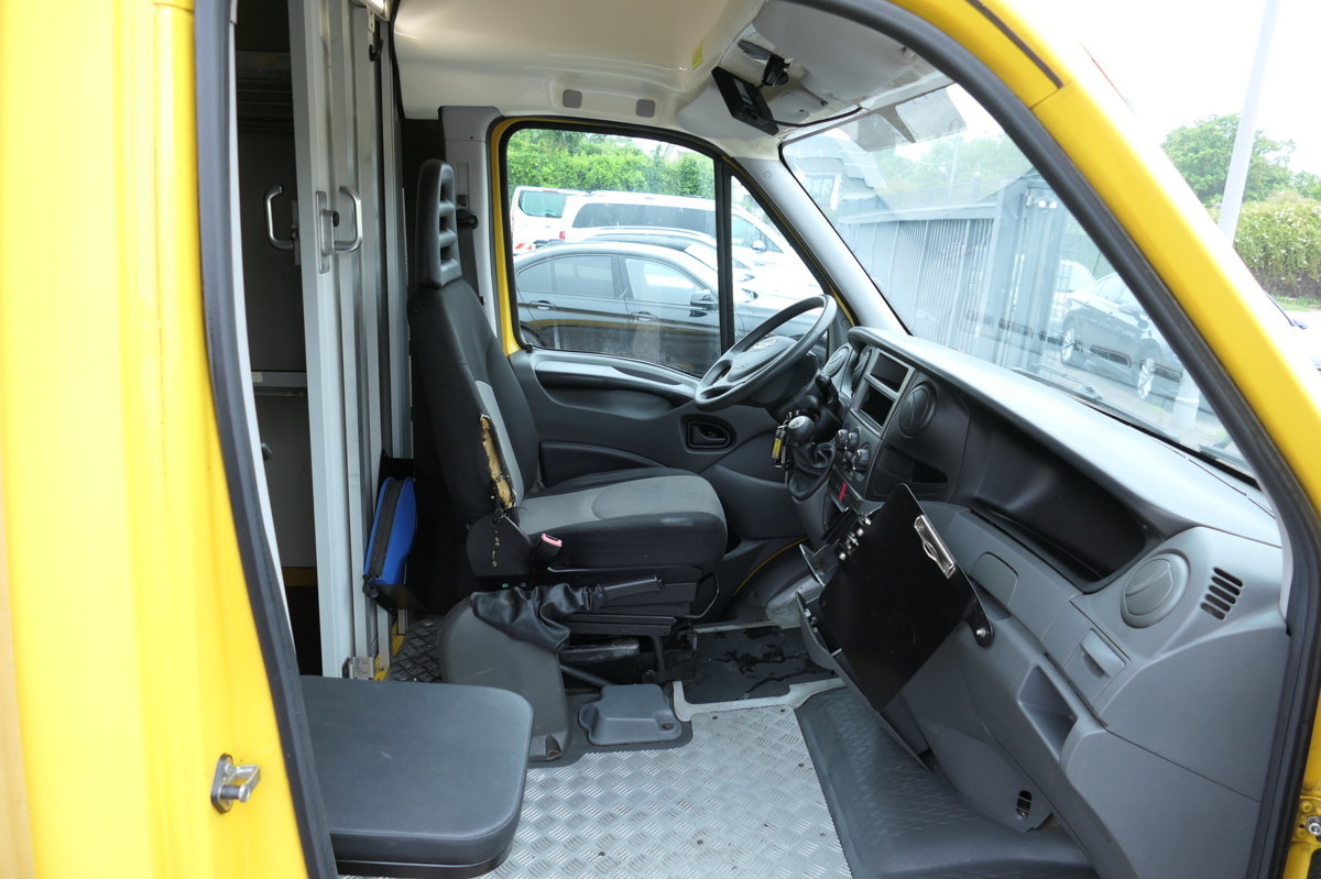 IVECO Daily 35 S11 C30C AUTOMATIK KAMERA Regale LUFT D - Furgoneta caja cerrada: foto 5 IVECO Daily 35 S11 C30C AUTOMATIK KAMERA Regale LUFT D - Furgoneta caja cerrada: foto 5