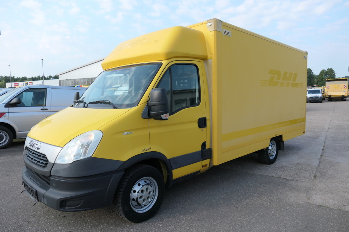 IVECO Daily 35 S11 C30C AUTOMATIK KAMERA Regale LUFT D - Furgoneta caja cerrada: foto 1 IVECO Daily 35 S11 C30C AUTOMATIK KAMERA Regale LUFT D - Furgoneta caja cerrada: foto 1