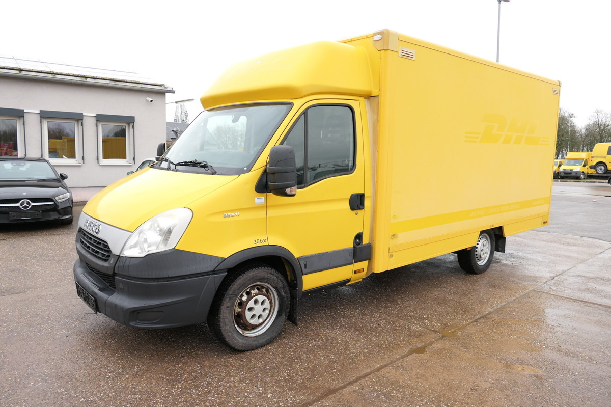IVECO Daily 35 S11 C30C AUTOMATIK KAMERA Regale LUFT D - Furgoneta caja cerrada: foto 2 IVECO Daily 35 S11 C30C AUTOMATIK KAMERA Regale LUFT D - Furgoneta caja cerrada: foto 2