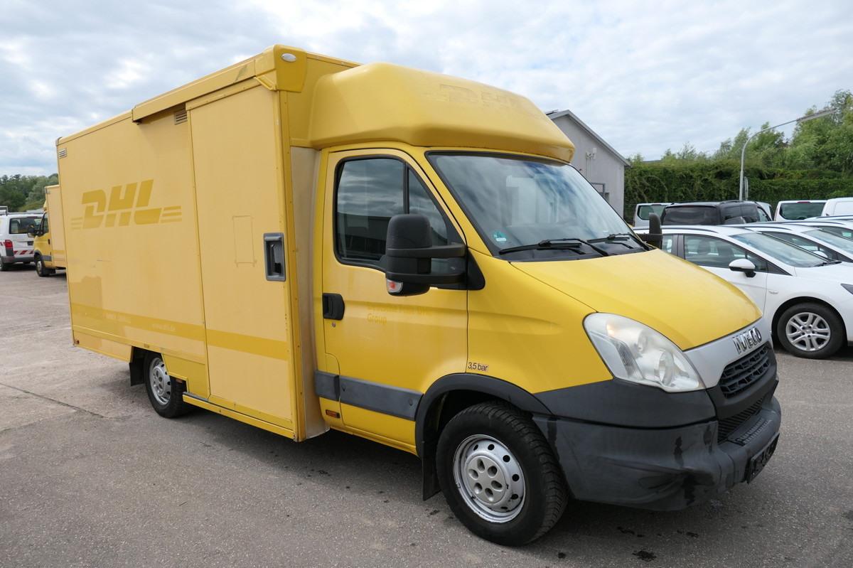 IVECO Daily 35 S11 C30C AUTOMATIK KAMERA Regale LUFT D - Furgoneta caja cerrada: foto 2 IVECO Daily 35 S11 C30C AUTOMATIK KAMERA Regale LUFT D - Furgoneta caja cerrada: foto 2