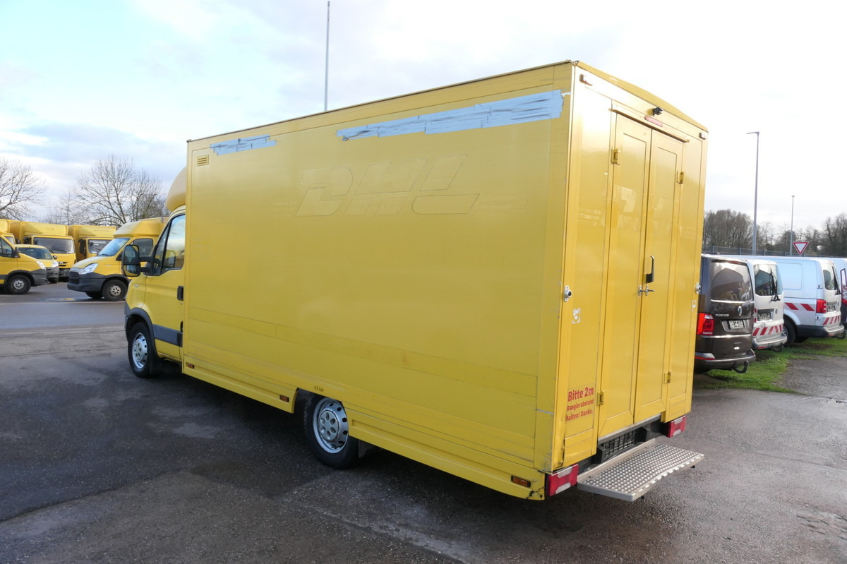 IVECO Daily 35 S11 C30C AUTOMATIK KAMERA Regale LUFT D - Furgoneta caja cerrada: foto 4 IVECO Daily 35 S11 C30C AUTOMATIK KAMERA Regale LUFT D - Furgoneta caja cerrada: foto 4